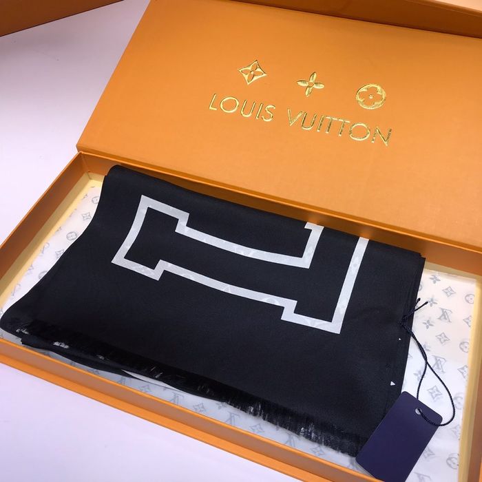 Louis Vuitton Scarf LVS00015